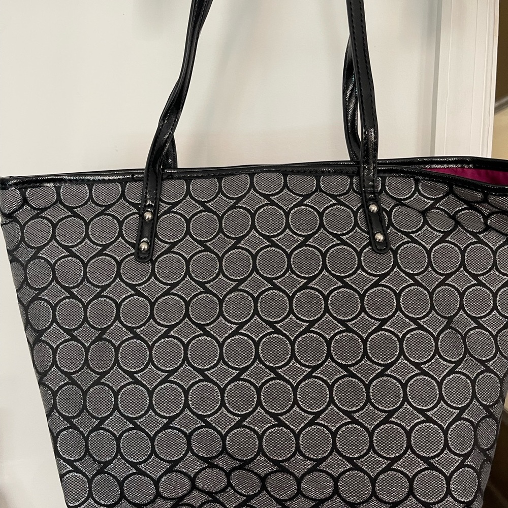 Nine West Tote Purse - Picture 4 of 4